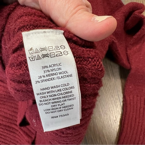 Rachel Zoe burgandy Merino Wool Blend Cowl Neck Sweater SZ LG - Picture 4 of 4